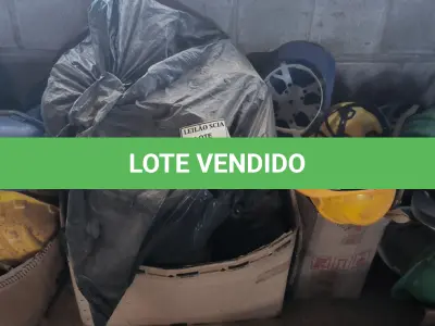 LOTE 004 - 01 LOTE COM CAPACETES DE OBRA.  (NO ESTADO) ATENÇÃO! FAZER A VISITAÇÃO ANTES DE ARREMATAR, NÃO SABEMOS SE FUNCIONA. LEILÃO NÃO TEM GARANTIA E NEM DEVOLUÇÃO, SUJEITO A POSSÍVEIS AVARIAS VISÍVEIS/OCULTAS E/OU AUSÊNCIA DE COMPONENTES.