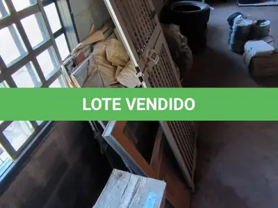 LOTE 036 - 01 LOTE DE JANELAS EM ALUMÍNIO. (NO ESTADO) ATENÇÃO! FAZER A VISITAÇÃO ANTES DE ARREMATAR, NÃO SABEMOS SE FUNCIONA. LEILÃO NÃO TEM GARANTIA E NEM DEVOLUÇÃO, SUJEITO A POSSÍVEIS AVARIAS VISÍVEIS/OCULTAS E/OU AUSÊNCIA DE COMPONENTES.