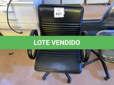 LOTE 431 - 01 CADEIRA PARA ESCRITÓRIO. (NO ESTADO) ATENÇÃO! FAZER A VISITAÇÃO ANTES DE ARREMATAR, NÃO SABEMOS SE FUNCIONA. LEILÃO NÃO TEM GARANTIA E NEM DEVOLUÇÃO, SUJEITO A POSSÍVEIS AVARIAS VISÍVEIS/OCULTAS E/OU AUSÊNCIA DE COMPONENTES.