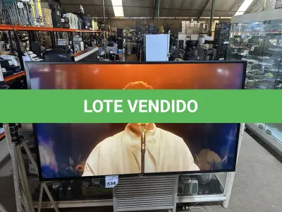 LOTE 427 - 01 SMART TV 70" SONY KDL-70W855B LED 3D ,  PROCESSADOR DE IMAGEM 3D,TAMANHO DA TELA 70", RESOLUÇÃO FULL HD - 1920 X 1080 PIXELS, FORMATO DE TELA 16:9 (WIDESCREEN) REFRESH RATE MOTIONFLOW XR 480 HZ ÂNGULO DE VISÃO HORIZONTAL: 178° VERTICAL: 178° , SISTEMA ANALÓGICO: PAL-M, PAL-N, NTSC DIGITAL: SBTVD  SINTONIZADOR DE TV ANALÓGICO: SIM, DIGITAL: SIM POTÊNCIA DE ÁUDIO 2 X 10 W RMS CONEXÕES ENTRADA: 4 X HDMI 2 X VÍDEO COMPOSTO 1 X VÍDEO COMPONENTE 1 X ÁUDIO ESTÉREO 2 X USB 1 X RJ-45 SAÍDA: 1 X ÁUDIO DIGITAL ÓPTICO ALIMENTAÇÃO AC 100 ~ 240V CONSUMO DE ENERGIA ATIVA: 208 W STAND BY: < 1 W  PADRÃO DE FURO PARA MONTAGEM NA PAREDE VESA 400X300 DIMENSÕES (L X A X P) SEM BASE: 158,6 X 92 X 9,3 CM COM BASE: 158,6 X 97 X 37 CM  PESO SEM BASE: 43,6 KG COM BASE: 44,6 KG EMBALAGEM: 56 KG  (NO ESTADO) ATENÇÃO! FAZER A VISITAÇÃO ANTES DE ARREMATAR, NÃO SABEMOS SE FUNCIONA. LEILÃO NÃO TEM GARANTIA E NEM DEVOLUÇÃO, SUJEITO A POSSÍVEIS AVARIAS VISÍVEIS/OCULTAS E/OU AUSÊNCIA DE COMPONENTES.