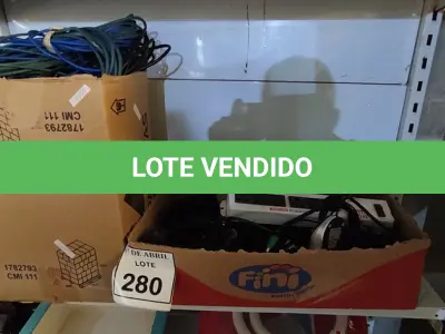 LOTE 280 - 01 LOTE COM VÁRIOS CABOS DE REDES, VGA, ENERGIA E MOUSES.  (NO ESTADO) ATENÇÃO! FAZER A VISITAÇÃO ANTES DE ARREMATAR, NÃO SABEMOS SE FUNCIONA. LEILÃO NÃO TEM GARANTIA E NEM DEVOLUÇÃO, SUJEITO A POSSÍVEIS AVARIAS VISÍVEIS/OCULTAS E/OU AUSÊNCIA DE COMPONENTES.