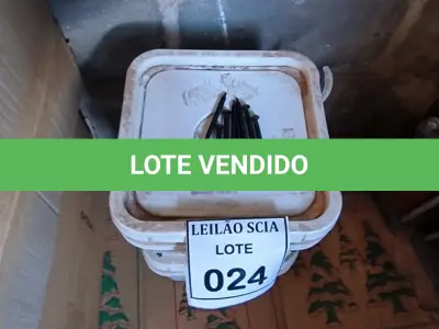 LOTE 024 - 01 LOTE DE PARAFUSOS AUTOBROCANTE PARA TELHADOS.  (NO ESTADO) ATENÇÃO! FAZER A VISITAÇÃO ANTES DE ARREMATAR, NÃO SABEMOS SE FUNCIONA. LEILÃO NÃO TEM GARANTIA E NEM DEVOLUÇÃO, SUJEITO A POSSÍVEIS AVARIAS VISÍVEIS/OCULTAS E/OU AUSÊNCIA DE COMPONENTES.