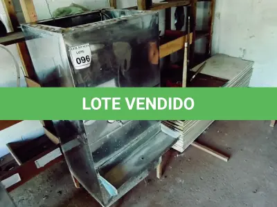 LOTE 096 - 01 BEBEDOURO INDUSTRIAL. (NO ESTADO) ATENÇÃO! FAZER A VISITAÇÃO ANTES DE ARREMATAR, NÃO SABEMOS SE FUNCIONA. LEILÃO NÃO TEM GARANTIA E NEM DEVOLUÇÃO, SUJEITO A POSSÍVEIS AVARIAS VISÍVEIS/OCULTAS E/OU AUSÊNCIA DE COMPONENTES.