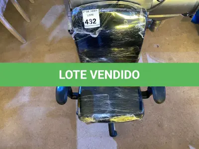 LOTE 432 - 01 CADEIRA PARA ESCRITÓRIO. (NO ESTADO) ATENÇÃO! FAZER A VISITAÇÃO ANTES DE ARREMATAR, NÃO SABEMOS SE FUNCIONA. LEILÃO NÃO TEM GARANTIA E NEM DEVOLUÇÃO, SUJEITO A POSSÍVEIS AVARIAS VISÍVEIS/OCULTAS E/OU AUSÊNCIA DE COMPONENTES.
