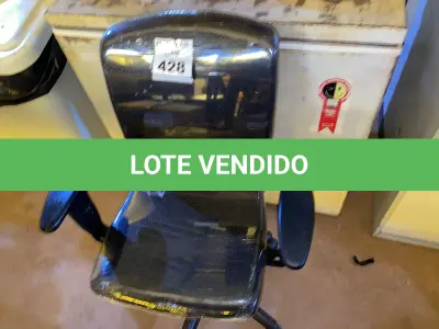 LOTE 428 - 01 CADEIRA PARA ESCRITÓRIO. (NO ESTADO) ATENÇÃO! FAZER A VISITAÇÃO ANTES DE ARREMATAR, NÃO SABEMOS SE FUNCIONA. LEILÃO NÃO TEM GARANTIA E NEM DEVOLUÇÃO, SUJEITO A POSSÍVEIS AVARIAS VISÍVEIS/OCULTAS E/OU AUSÊNCIA DE COMPONENTES.