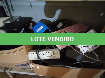 LOTE 277 - 01 LOTE COM TELEFONES, FAX, TORNEIRA INCOMPLETA, TECLADO, FERRO DE PASSAR ROUPA, CONTROLES DE VÍDEO GAME. (NO ESTADO) ATENÇÃO! FAZER A VISITAÇÃO ANTES DE ARREMATAR, NÃO SABEMOS SE FUNCIONA. LEILÃO NÃO TEM GARANTIA E NEM DEVOLUÇÃO, SUJEITO A POSSÍVEIS AVARIAS VISÍVEIS/OCULTAS E/OU AUSÊNCIA DE COMPONENTES.