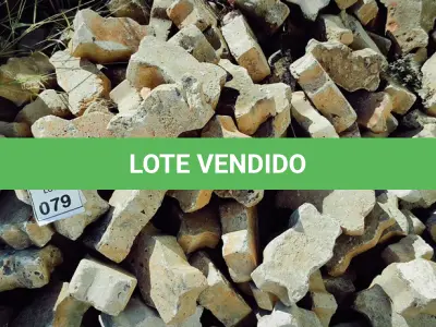 LOTE 079 - 01 COM BLOQUETES EM CONCRETO.  (NO ESTADO) ATENÇÃO! FAZER A VISITAÇÃO ANTES DE ARREMATAR, NÃO SABEMOS SE FUNCIONA. LEILÃO NÃO TEM GARANTIA E NEM DEVOLUÇÃO, SUJEITO A POSSÍVEIS AVARIAS VISÍVEIS/OCULTAS E/OU AUSÊNCIA DE COMPONENTES.