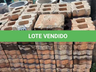 LOTE 074 - 01 LOTE COM BLOQUETES EM CONCRETO. (NO ESTADO) ATENÇÃO! FAZER A VISITAÇÃO ANTES DE ARREMATAR, NÃO SABEMOS SE FUNCIONA. LEILÃO NÃO TEM GARANTIA E NEM DEVOLUÇÃO, SUJEITO A POSSÍVEIS AVARIAS VISÍVEIS/OCULTAS E/OU AUSÊNCIA DE COMPONENTES.