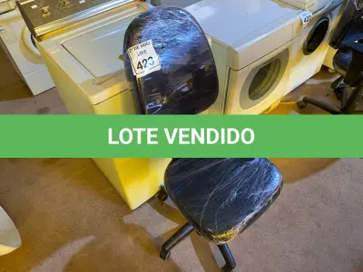 LOTE 423 - 01 CADEIRA PARA ESCRITÓRIO. (NO ESTADO) ATENÇÃO! FAZER A VISITAÇÃO ANTES DE ARREMATAR, NÃO SABEMOS SE FUNCIONA. LEILÃO NÃO TEM GARANTIA E NEM DEVOLUÇÃO, SUJEITO A POSSÍVEIS AVARIAS VISÍVEIS/OCULTAS E/OU AUSÊNCIA DE COMPONENTES.