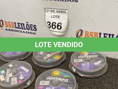LOTE 366 - 01 LOTE C/APROXIMADAMENTE 100 MÍDIAS BLURAY. (NO ESTADO) ATENÇÃO! FAZER A VISITAÇÃO ANTES DE ARREMATAR, NÃO SABEMOS SE FUNCIONA. LEILÃO NÃO TEM GARANTIA E NEM DEVOLUÇÃO, SUJEITO A POSSÍVEIS AVARIAS VISÍVEIS/OCULTAS E/OU AUSÊNCIA DE COMPONENTES.