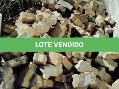 LOTE 079 - 01 COM BLOQUETES EM CONCRETO.  (NO ESTADO) ATENÇÃO! FAZER A VISITAÇÃO ANTES DE ARREMATAR, NÃO SABEMOS SE FUNCIONA. LEILÃO NÃO TEM GARANTIA E NEM DEVOLUÇÃO, SUJEITO A POSSÍVEIS AVARIAS VISÍVEIS/OCULTAS E/OU AUSÊNCIA DE COMPONENTES.