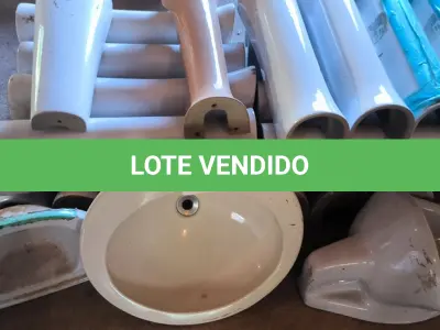 LOTE 055 - 01 LOTE COM LAVATÓRIOS EM CERÂMICA E COLUNAS DE PIA.  (NO ESTADO) ATENÇÃO! FAZER A VISITAÇÃO ANTES DE ARREMATAR, NÃO SABEMOS SE FUNCIONA. LEILÃO NÃO TEM GARANTIA E NEM DEVOLUÇÃO, SUJEITO A POSSÍVEIS AVARIAS VISÍVEIS/OCULTAS E/OU AUSÊNCIA DE COMPONENTES.