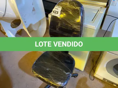 LOTE 423 - 01 CADEIRA PARA ESCRITÓRIO. (NO ESTADO) ATENÇÃO! FAZER A VISITAÇÃO ANTES DE ARREMATAR, NÃO SABEMOS SE FUNCIONA. LEILÃO NÃO TEM GARANTIA E NEM DEVOLUÇÃO, SUJEITO A POSSÍVEIS AVARIAS VISÍVEIS/OCULTAS E/OU AUSÊNCIA DE COMPONENTES.