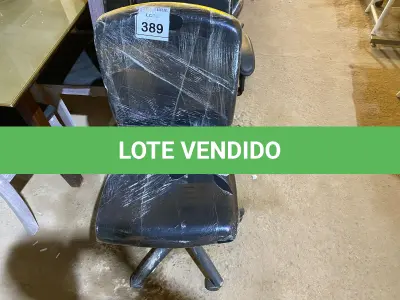 LOTE 389 - 01 CADEIRA PARA ESCRITÓRIO. (NO ESTADO) ATENÇÃO! FAZER A VISITAÇÃO ANTES DE ARREMATAR, NÃO SABEMOS SE FUNCIONA. LEILÃO NÃO TEM GARANTIA E NEM DEVOLUÇÃO, SUJEITO A POSSÍVEIS AVARIAS VISÍVEIS/OCULTAS E/OU AUSÊNCIA DE COMPONENTES.