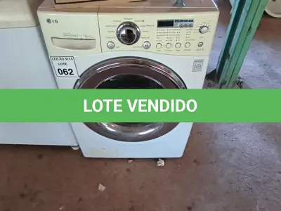 LOTE 062 - 01 MÁQUINA DE LAVAR ROUPAS LG 07 KG 220VOLTS.  (NO ESTADO) ATENÇÃO! FAZER A VISITAÇÃO ANTES DE ARREMATAR, NÃO SABEMOS SE FUNCIONA. LEILÃO NÃO TEM GARANTIA E NEM DEVOLUÇÃO, SUJEITO A POSSÍVEIS AVARIAS VISÍVEIS/OCULTAS E/OU AUSÊNCIA DE COMPONENTES.