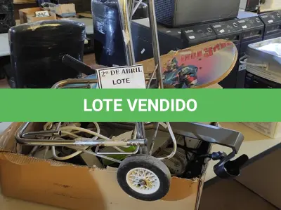 LOTE 306 - 01 LOTE COM CARREGADORES DE BATERIAS, SKATE, CARRINHO DE TRANSPORTE, SWITCH E ABOTOADEIRA. (NO ESTADO) ATENÇÃO! FAZER A VISITAÇÃO ANTES DE ARREMATAR, NÃO SABEMOS SE FUNCIONA. LEILÃO NÃO TEM GARANTIA E NEM DEVOLUÇÃO, SUJEITO A POSSÍVEIS AVARIAS VISÍVEIS/OCULTAS E/OU AUSÊNCIA DE COMPONENTES.