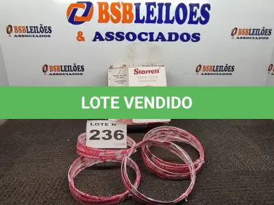 LOTE 236 - 05 - LÂMINAS DE SERRA FITA P/ CARNE AÇOUGUE STARRETT (NO ESTADO, NÃO SABEMOS SE FUNCIONA. LEILÃO NÃO TEM GARANTIA E NEM DEVOLUÇÃO, SUJEITO A POSSÍVEIS AVARIAS VISÍVEIS/OCULTAS E/OU AUSÊNCIA DE COMPONENTES)