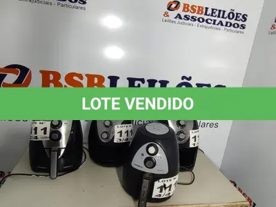 LOTE 111 - 04 - FRITADEIRAS SEM ÓLEO AIR FRYER, MONDIAL 110V (NO ESTADO, NÃO SABEMOS SE FUNCIONA. LEILÃO NÃO TEM GARANTIA E NEM DEVOLUÇÃO, SUJEITO A POSSÍVEIS AVARIAS VISÍVEIS/OCULTAS E/OU AUSÊNCIA DE COMPONENTES)