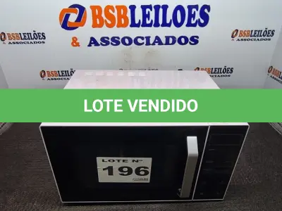 LOTE 196 - 01 - FORNO MICRO-ONDAS 35L BRANCO E PRETO MIDEA 220V MXSA35P2 (NO ESTADO, NÃO SABEMOS SE FUNCIONA. LEILÃO NÃO TEM GARANTIA E NEM DEVOLUÇÃO, SUJEITO A POSSÍVEIS AVARIAS VISÍVEIS/OCULTAS E/OU AUSÊNCIA DE COMPONENTES)