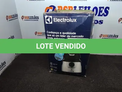 LOTE 192 - 01 - ASPIRADOR ÁGUA PÓ ELECTROLUX 110V (NO ESTADO, NÃO SABEMOS SE FUNCIONA. LEILÃO NÃO TEM GARANTIA E NEM DEVOLUÇÃO, SUJEITO A POSSÍVEIS AVARIAS VISÍVEIS/OCULTAS E/OU AUSÊNCIA DE COMPONENTES)