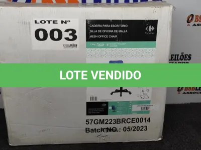 LOTE 003 - 01 - CADEIRA ESCRITÓRIO SECRETÁRIA GIRATÓRIA AZUL (NO ESTADO, NÃO SABEMOS SE FUNCIONA. LEILÃO NÃO TEM GARANTIA E NEM DEVOLUÇÃO, SUJEITO A POSSÍVEIS AVARIAS VISÍVEIS/OCULTAS E/OU AUSÊNCIA DE COMPONENTES)