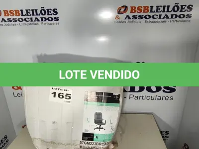LOTE 165 - 01 - CADEIRA DE ESCRITÓRIO EXECUTIVA (NO ESTADO, NÃO SABEMOS SE FUNCIONA. LEILÃO NÃO TEM GARANTIA E NEM DEVOLUÇÃO, SUJEITO A POSSÍVEIS AVARIAS VISÍVEIS/OCULTAS E/OU AUSÊNCIA DE COMPONENTES)