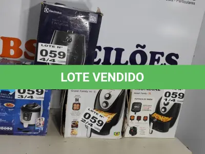 LOTE 059 - 04 - FRITADEIRAS SEM ÓLEO AIR FRYER 5LITROS, MONDIAL 110V (NO ESTADO, NÃO SABEMOS SE FUNCIONA. LEILÃO NÃO TEM GARANTIA E NEM DEVOLUÇÃO, SUJEITO A POSSÍVEIS AVARIAS VISÍVEIS/OCULTAS E/OU AUSÊNCIA DE COMPONENTES)