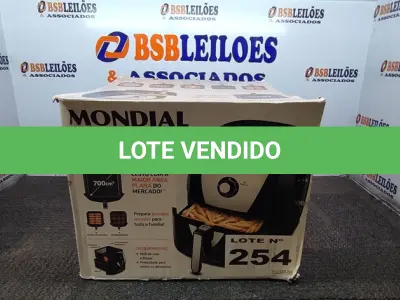 LOTE 254 - 01 - FRITADEIRA SEM ÓLEO AIR FRYER 8LITROS, MONDIAL 110V (NO ESTADO, NÃO SABEMOS SE FUNCIONA. LEILÃO NÃO TEM GARANTIA E NEM DEVOLUÇÃO, SUJEITO A POSSÍVEIS AVARIAS VISÍVEIS/OCULTAS E/OU AUSÊNCIA DE COMPONENTES)
