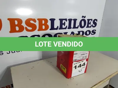 LOTE 144 - 01 - LATA DE COLA DE CONTATO QUIMICOLLA (NO ESTADO, NÃO SABEMOS SE FUNCIONA. LEILÃO NÃO TEM GARANTIA E NEM DEVOLUÇÃO, SUJEITO A POSSÍVEIS AVARIAS VISÍVEIS/OCULTAS E/OU AUSÊNCIA DE COMPONENTES)