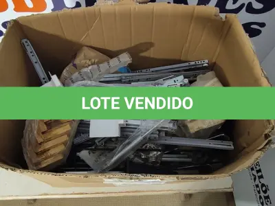 LOTE 222 - 01 LOTE C/ ACESSÓRIOS PARA MOVEIS DIVERSOS (NO ESTADO, NÃO SABEMOS SE FUNCIONA. LEILÃO NÃO TEM GARANTIA E NEM DEVOLUÇÃO, SUJEITO A POSSÍVEIS AVARIAS VISÍVEIS/OCULTAS E/OU AUSÊNCIA DE COMPONENTES)