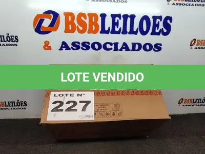 LOTE 227 - 40 – ÍTENS CELULAR DIVERSOS (NO ESTADO, NÃO SABEMOS SE FUNCIONA. LEILÃO NÃO TEM GARANTIA E NEM DEVOLUÇÃO, SUJEITO A POSSÍVEIS AVARIAS VISÍVEIS/OCULTAS E/OU AUSÊNCIA DE COMPONENTES)