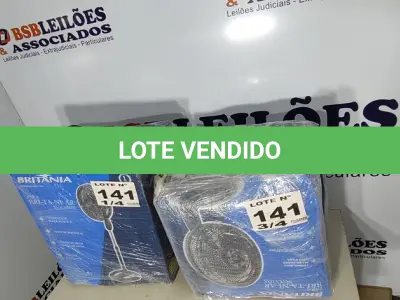 LOTE 141 - 04 - VENTILADORES DIVERSOS 110V (NO ESTADO, NÃO SABEMOS SE FUNCIONA. LEILÃO NÃO TEM GARANTIA E NEM DEVOLUÇÃO, SUJEITO A POSSÍVEIS AVARIAS VISÍVEIS/OCULTAS E/OU AUSÊNCIA DE COMPONENTES)