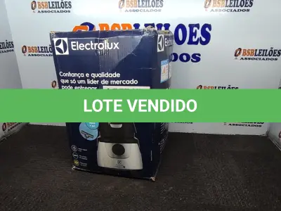 LOTE 192 - 01 - ASPIRADOR ÁGUA PÓ ELECTROLUX 110V (NO ESTADO, NÃO SABEMOS SE FUNCIONA. LEILÃO NÃO TEM GARANTIA E NEM DEVOLUÇÃO, SUJEITO A POSSÍVEIS AVARIAS VISÍVEIS/OCULTAS E/OU AUSÊNCIA DE COMPONENTES)