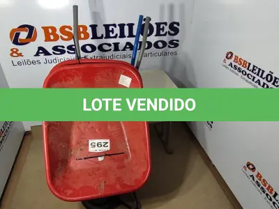 LOTE 295 - 01 LOTE C/ ITENS CARRINHO DE MÃO (NO ESTADO, NÃO SABEMOS SE FUNCIONA. LEILÃO NÃO TEM GARANTIA E NEM DEVOLUÇÃO, SUJEITO A POSSÍVEIS AVARIAS VISÍVEIS/OCULTAS E/OU AUSÊNCIA DE COMPONENTES)