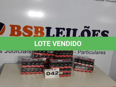 LOTE 042 - 140 - LÂMPADAS FAROL H4 12VOLTS (NO ESTADO, NÃO SABEMOS SE FUNCIONA. LEILÃO NÃO TEM GARANTIA E NEM DEVOLUÇÃO, SUJEITO A POSSÍVEIS AVARIAS VISÍVEIS/OCULTAS E/OU AUSÊNCIA DE COMPONENTES)