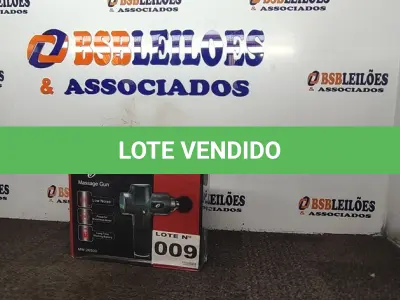 LOTE 009 - 01 - MASSAGEADOR MUSCULAR PROFISSIONAL DE 30 VELOCIDADES MASSAGE GUN MW-2650D - BIVOLT (NO ESTADO, NÃO SABEMOS SE FUNCIONA. LEILÃO NÃO TEM GARANTIA E NEM DEVOLUÇÃO, SUJEITO A POSSÍVEIS AVARIAS VISÍVEIS/OCULTAS E/OU AUSÊNCIA DE COMPONENTES)
