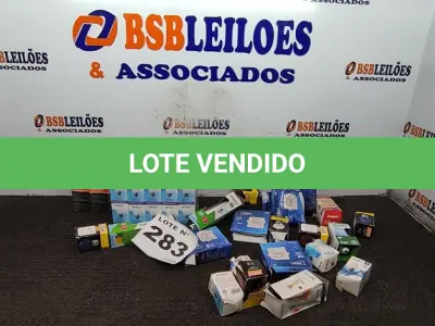 LOTE 283 - 40 – LÂMPADAS DIVERSAS (NO ESTADO, NÃO SABEMOS SE FUNCIONA. LEILÃO NÃO TEM GARANTIA E NEM DEVOLUÇÃO, SUJEITO A POSSÍVEIS AVARIAS VISÍVEIS/OCULTAS E/OU AUSÊNCIA DE COMPONENTES)