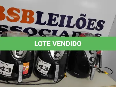 LOTE 143 - 04 - FRITADEIRAS SEM ÓLEO AIR FRYER, MONDIAL 110V (NO ESTADO, NÃO SABEMOS SE FUNCIONA. LEILÃO NÃO TEM GARANTIA E NEM DEVOLUÇÃO, SUJEITO A POSSÍVEIS AVARIAS VISÍVEIS/OCULTAS E/OU AUSÊNCIA DE COMPONENTES)