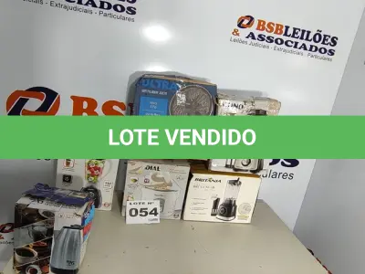 LOTE 054 - 06 – ELETRODOMÉSTICOS 110V DIVERSOS (NO ESTADO, NÃO SABEMOS SE FUNCIONA. LEILÃO NÃO TEM GARANTIA E NEM DEVOLUÇÃO, SUJEITO A POSSÍVEIS AVARIAS VISÍVEIS/OCULTAS E/OU AUSÊNCIA DE COMPONENTES)