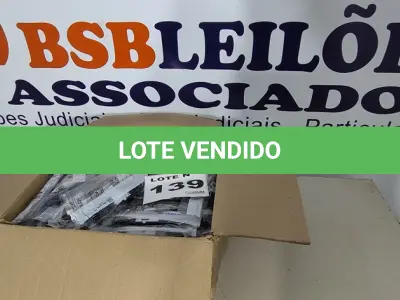 LOTE 139 - 01 LOTE C/ ACESSÓRIOS PARA ESQUADRIAS DE ALUMÍNIO (NO ESTADO, NÃO SABEMOS SE FUNCIONA. LEILÃO NÃO TEM GARANTIA E NEM DEVOLUÇÃO, SUJEITO A POSSÍVEIS AVARIAS VISÍVEIS/OCULTAS E/OU AUSÊNCIA DE COMPONENTES)