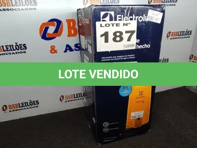 LOTE 187 - 01 - LAVADORA ALTA PRESSÃO ELECTROLUX POWERWASH ECO 1800PSI 1450W EWS30 - AMARELO - 110 VOLTS (NO ESTADO, NÃO SABEMOS SE FUNCIONA. LEILÃO NÃO TEM GARANTIA E NEM DEVOLUÇÃO, SUJEITO A POSSÍVEIS AVARIAS VISÍVEIS/OCULTAS E/OU AUSÊNCIA DE COMPONENTES)