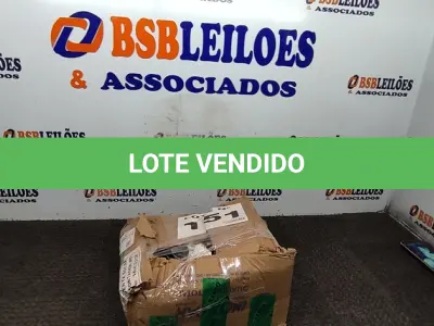 LOTE 151 - 01 LOTE C/ PARAFUSOS PARA PAINEL SOLAR (NO ESTADO, NÃO SABEMOS SE FUNCIONA. LEILÃO NÃO TEM GARANTIA E NEM DEVOLUÇÃO, SUJEITO A POSSÍVEIS AVARIAS VISÍVEIS/OCULTAS E/OU AUSÊNCIA DE COMPONENTES)