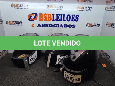 LOTE 064 - 04 - FRITADEIRAS SEM ÓLEO AIR FRYER, MONDIAL 110V (NO ESTADO, NÃO SABEMOS SE FUNCIONA. LEILÃO NÃO TEM GARANTIA E NEM DEVOLUÇÃO, SUJEITO A POSSÍVEIS AVARIAS VISÍVEIS/OCULTAS E/OU AUSÊNCIA DE COMPONENTES)