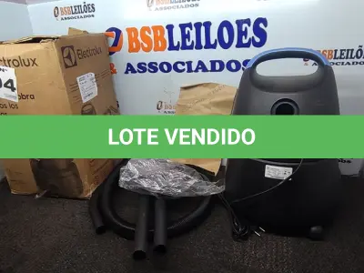 LOTE 004 - 01 - ASPIRADOR ÁGUA PÓ ELECTROLUX 110V (NO ESTADO, NÃO SABEMOS SE FUNCIONA. LEILÃO NÃO TEM GARANTIA E NEM DEVOLUÇÃO, SUJEITO A POSSÍVEIS AVARIAS VISÍVEIS/OCULTAS E/OU AUSÊNCIA DE COMPONENTES)