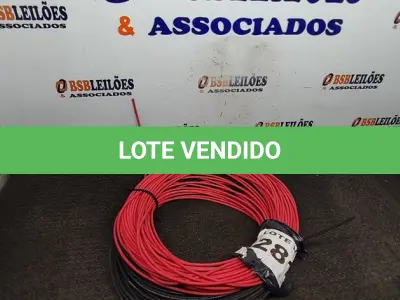 LOTE 281 - 02 - CABOS ENERGIA SOLAR (NO ESTADO, NÃO SABEMOS SE FUNCIONA. LEILÃO NÃO TEM GARANTIA E NEM DEVOLUÇÃO, SUJEITO A POSSÍVEIS AVARIAS VISÍVEIS/OCULTAS E/OU AUSÊNCIA DE COMPONENTES)