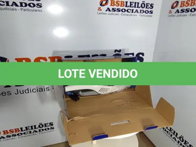 LOTE 016 - 01 - ASPIRADOR DE PÓ VERTICAL OSTER SEM FIO WHITE DUO CLEAN 2 EM 1, BATERIA, BRANCO, OASP645 (NO ESTADO, NÃO SABEMOS SE FUNCIONA. LEILÃO NÃO TEM GARANTIA E NEM DEVOLUÇÃO, SUJEITO A POSSÍVEIS AVARIAS VISÍVEIS/OCULTAS E/OU AUSÊNCIA DE COMPONENTES)