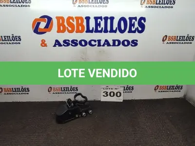 LOTE 300 - 01 - MUNHECA PARA REBOQUE ENGATE CARRETINHA TRAILER LANCHA 3800KG (NO ESTADO, NÃO SABEMOS SE FUNCIONA. LEILÃO NÃO TEM GARANTIA E NEM DEVOLUÇÃO, SUJEITO A POSSÍVEIS AVARIAS VISÍVEIS/OCULTAS E/OU AUSÊNCIA DE COMPONENTES)