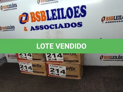LOTE 214 - 04 - CAIXAS DE GRAMPO PARA GRAMPEADOR 14/38 CX 15.640 UNIDADES - AIRFIX (NO ESTADO, NÃO SABEMOS SE FUNCIONA. LEILÃO NÃO TEM GARANTIA E NEM DEVOLUÇÃO, SUJEITO A POSSÍVEIS AVARIAS VISÍVEIS/OCULTAS E/OU AUSÊNCIA DE COMPONENTES)