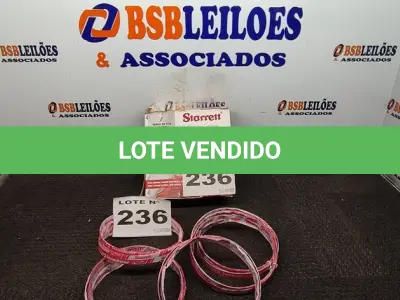 LOTE 236 - 05 - LÂMINAS DE SERRA FITA P/ CARNE AÇOUGUE STARRETT (NO ESTADO, NÃO SABEMOS SE FUNCIONA. LEILÃO NÃO TEM GARANTIA E NEM DEVOLUÇÃO, SUJEITO A POSSÍVEIS AVARIAS VISÍVEIS/OCULTAS E/OU AUSÊNCIA DE COMPONENTES)