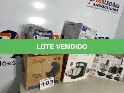 LOTE 103 - 05 – ELETRODOMÉSTICOS DIVERSOS (NO ESTADO, NÃO SABEMOS SE FUNCIONA. LEILÃO NÃO TEM GARANTIA E NEM DEVOLUÇÃO, SUJEITO A POSSÍVEIS AVARIAS VISÍVEIS/OCULTAS E/OU AUSÊNCIA DE COMPONENTES)